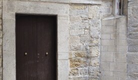 ZONA C. STORICO / Rif. 571 (A pochi passi dal porto)